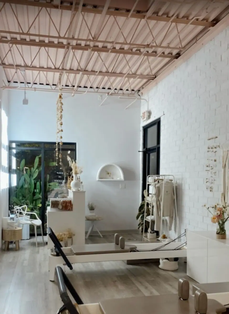 Commercial space after cleaning – photo 9