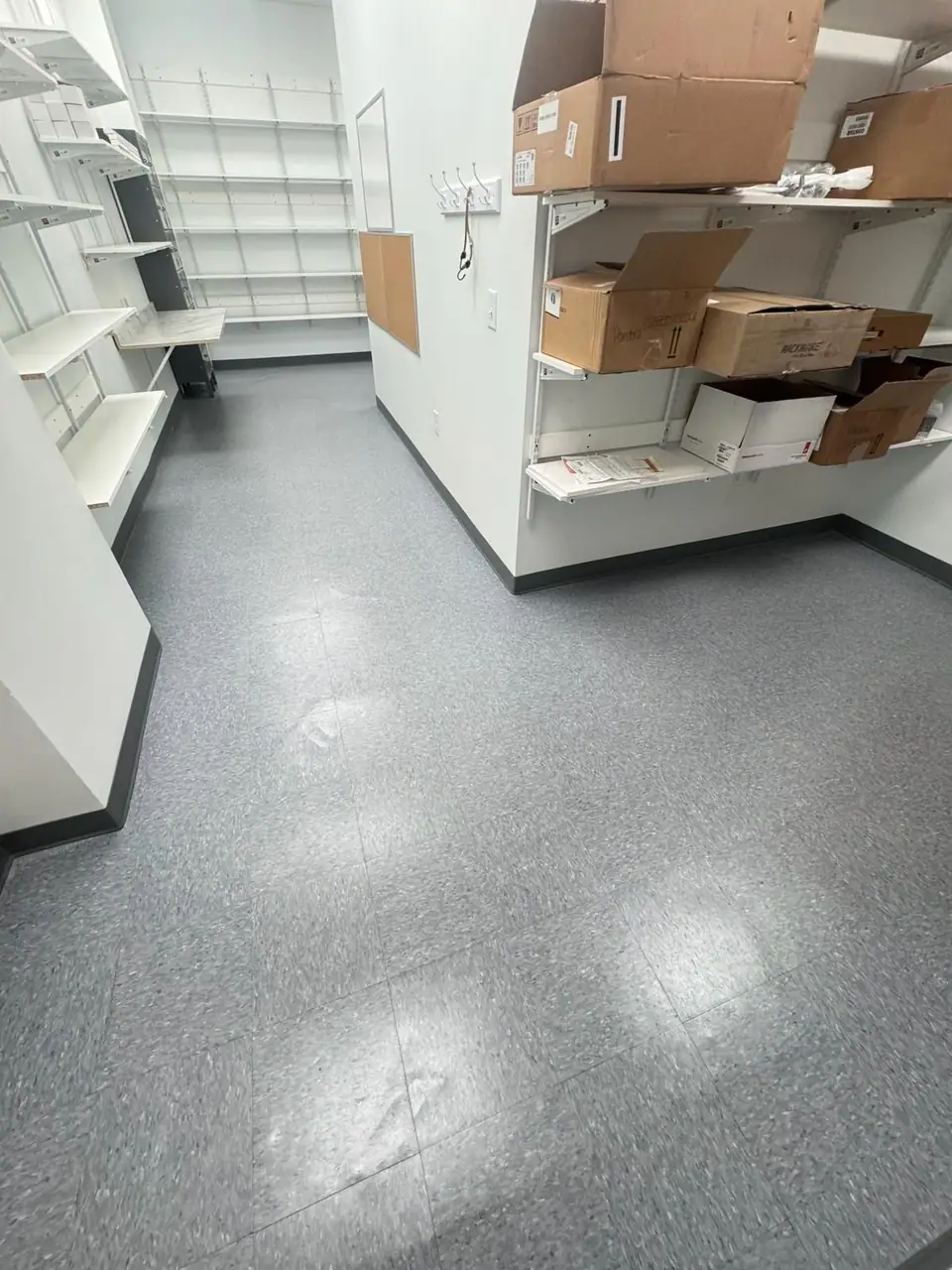 Post-construction final clean of a commercial space – photo 23