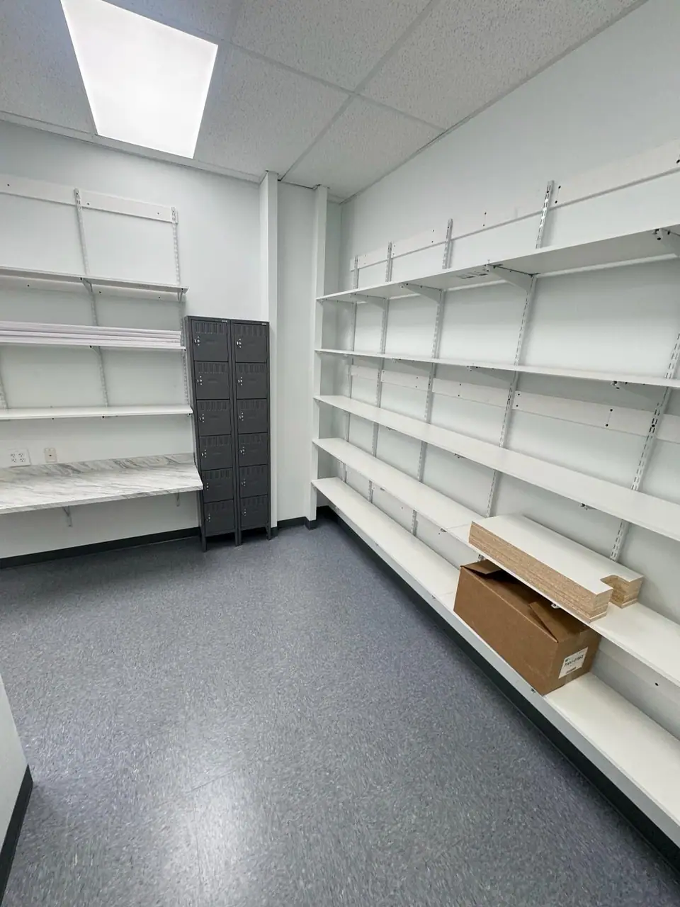 Post-construction final clean of a commercial space – photo 32