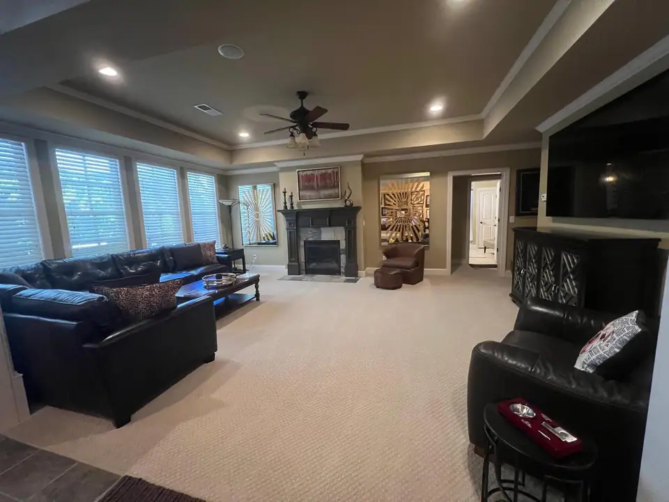 Home interior after a residential cleaning – photo 37